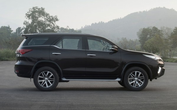 Toyota Fortuner (SUV)